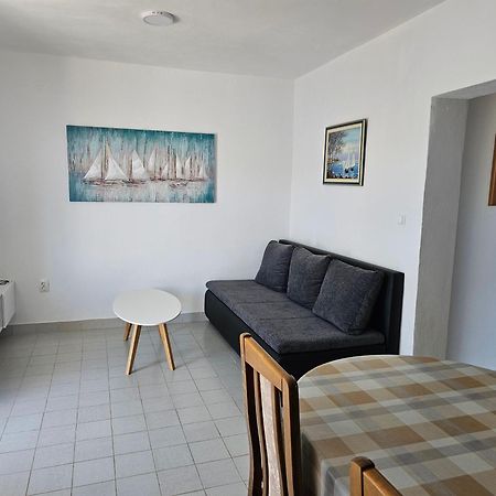 Apartments Lucin Великі-Дрвеник Екстер'єр фото